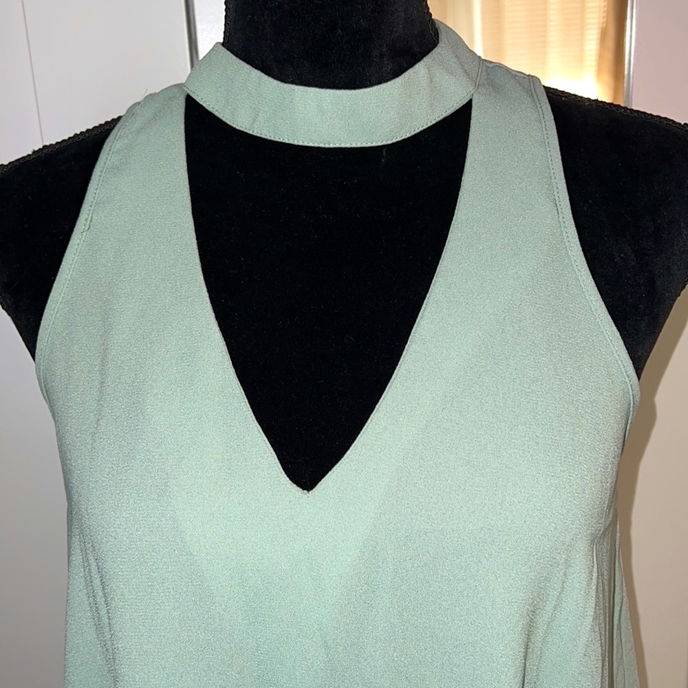Forever 21 sleeveless pastel green dress